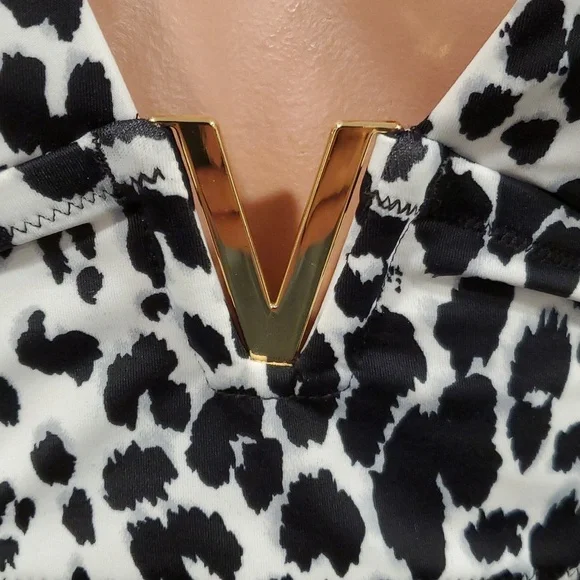 VICTORIA'S SECRET BLACK AND WHITE CHEETAH BIKINI TOP | Large | EUC - Picture 4 of 6